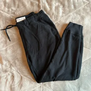 Abercrombie and Fitch black joggers thumbnail 1