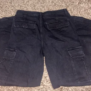 Black American Eagle Cargo Jeans thumbnail 3