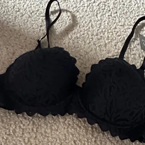 Rene Rofe Black Lace Bra size 34 C thumbnail 4
