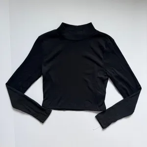 Altar'd State Black Long Sleeve Ribbed Mock Neck Crop Top Size X-Small NWOT thumbnail 2