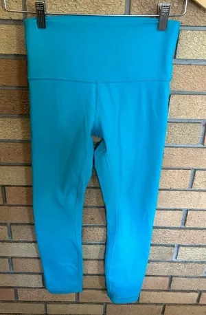 Lululemon Teal/Blue Athletic Leggings 25” Inseam Size 6 thumbnail 1
