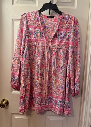 Floral Pink Tunic Top Size L thumbnail 1