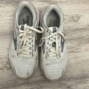 Brooks Gray & White Adrenaline GTS 22 Supportive Running Shoe Women's Size 8.5 thumbnail 3