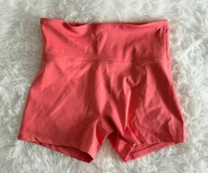 Ellie High-Waisted Athletic Shorts Coral Size M thumbnail 1