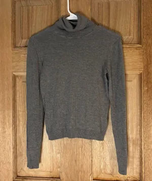 Mango women’s Gray Turtleneck tees long sleeve size M  thumbnail 1