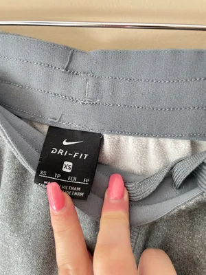 Nike sweatpants thumbnail 2