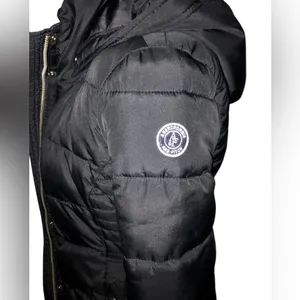 Abercrombie & Fitch Black Hooded Puffer Jacket thumbnail 4
