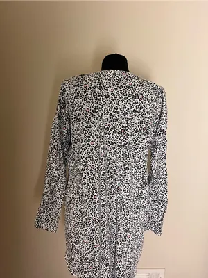 Victorias Secret Long Sleeve Leopard Print Pajama - White with Pink Accents thumbnail 4