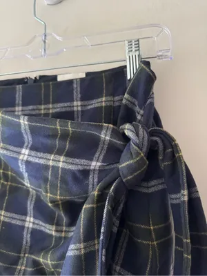 Aritzia Wilfred Wrap-Front Plaid Skirt Wool Cashmere Blend thumbnail 5