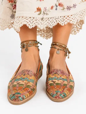 Indios by Impucalza Mexican Leather Floral Woven Huarache Boho Flats US 8 MX 25 thumbnail 1
