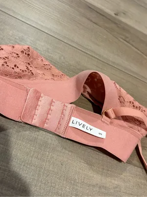 LIVELY LIGHTLY LINED PLUNGE SHELL TRIANGLE BRALETTE‎ PINK SIZE SMALL thumbnail 3