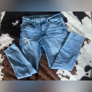 Old Navy Extra Stretch High Rise Distressed Straight Denim Jeans Size 12-Long thumbnail 4