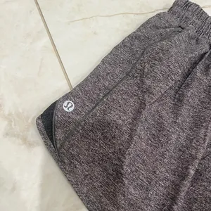 Lululemon Heather Gray Hotty Hot Shorts Size 6 US thumbnail 5