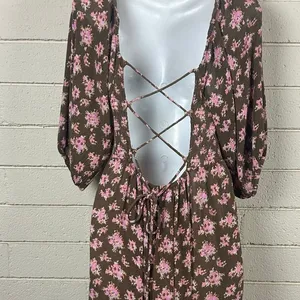 Urban Outfitters Lottie Chocolate Floral Tie-Back Midi Dress size L thumbnail 9