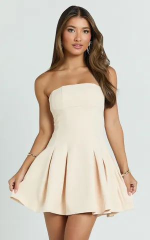 New Showpo Luvy Mini Dress Strapless Fit & Flare Dress Size Large MSRP $109 thumbnail 2