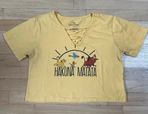 Disney the lion king loose crop top thumbnail 1