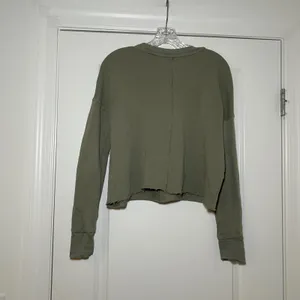 Free People Ruffle Front Sweatshirt Olive Green XS Raw Hem Cotton Pullover thumbnail 6