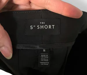 White House Black Market The 5" Shorts Size 8 Black Embroidered thumbnail 3