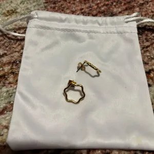 Madewell Earrings thumbnail 1