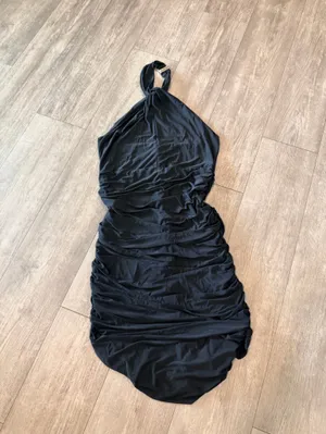 Club L London Black Backless Halter Bodycon Midi Dress thumbnail 4
