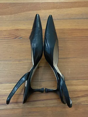 Manolo Blahnik Carolyne Black Leather Pointed Slingback Pumps, Size 41 Italy thumbnail 12