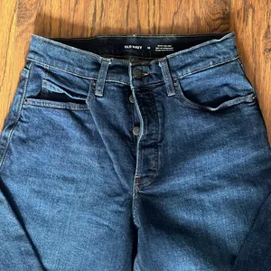 Old Navy high rise jeans thumbnail 9