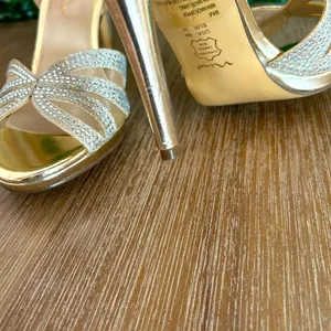 Mina Women’s Size 9 Chic Gold Heels – New with Minor Scuffs from Try-On Formal thumbnail 7