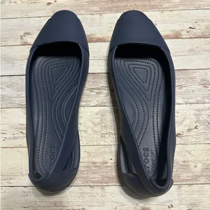 Crocs Sloane Flats Shoes Women's Size 11 Navy Blue Comfort Rubber NWOT thumbnail 3
