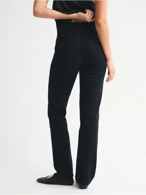 Abercrombie & Fitch Ultra High Rise 90s Straight Jean in No Fade Black Size 30 thumbnail 7