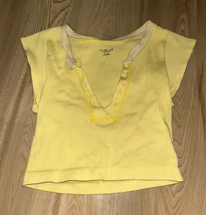 Urban Outfitters Top thumbnail 1
