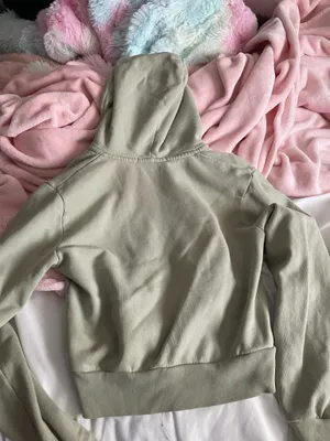 Brandy Melville Cropped Zip-Up thumbnail 3