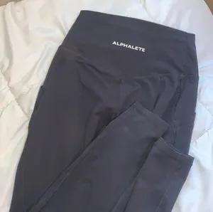Alphalete Leggings thumbnail 1