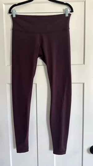 lululemon Size 8 Wunder Under Low-Rise Full-On Luon Leggings thumbnail 3