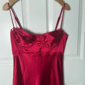 ASTR The Label Florianne Satin Maxi Dress XS thumbnail 3