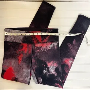 ALO Yoga Airbrushed Leggings in Ruby Red Smoke 688 thumbnail 10