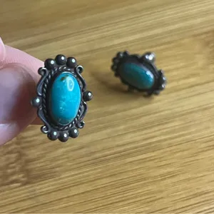 Vintage Turquoise and Silver Oval Earrings thumbnail 3