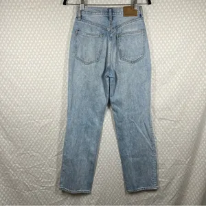 Denim Forum Light Wash The Joni High‎ Rise Loose Jeans thumbnail 4