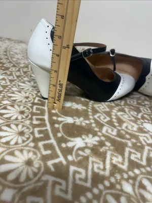 Black and White Mary Jane Block Heel Pumps thumbnail 7