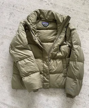 Patagonia puffer jacket  thumbnail 1