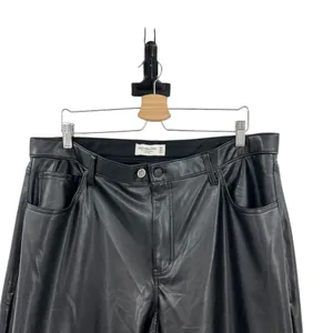 Abercrombie Curve Love Vegan Leather 90s Relaxed Pants Faux Leather Black 34 18L thumbnail 3
