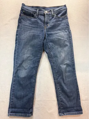 Levi’s Women’s Size 4 W27 Cropped Straight Leg Jeans Blue Denim thumbnail 3