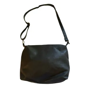 GH Bass Pebbled Leather Purse Dark Green Slouchy Crossbody Adjustable Strap thumbnail 2