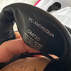 NIB Vince Camuto VC-Andrequa Black Leather Strappy Square Toe Heels thumbnail 8