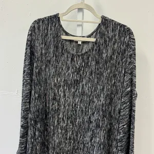 Umgee USA 1XL Black White Space Dye Knit Tunic Top Long Sleeve Pockets thumbnail 4