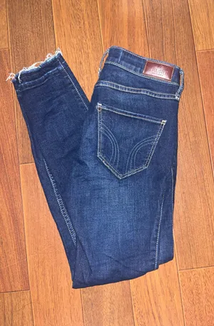 Hollister Dark Wash Jean thumbnail 3