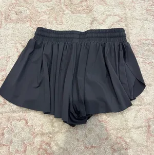 Amazon Shorts  thumbnail 2