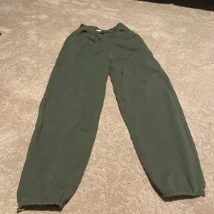 Abercrombie Sweatpants thumbnail 2