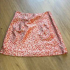 Princess Polly Red Floral Mini Skirt size 4 thumbnail 1