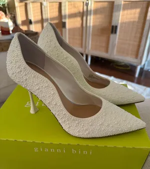 Gianni Bini Heels thumbnail 1