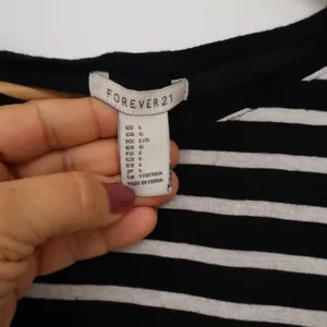 Forever 21 Top Womens L Raglan Black White Striped Long Sleeve Excellent thumbnail 2